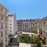 Feel Home - Alphonse Karr