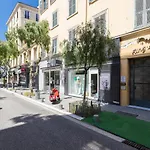 Feel Home - Alphonse Karr