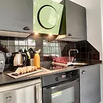 Apartment Nestor&jeeves - Berlioz Patio - - Residential Area - Patio 20m *