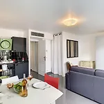 Apartment Nestor&jeeves - Berlioz Patio - - Residential Area - Patio 20m *