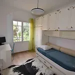 Dana Paradise House Villa *