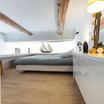 Apartment 06j - Superb Duplex Loft With Ac - Sea View *