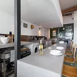 06j - Superb Duplex Loft With Ac - Sea View Apartment