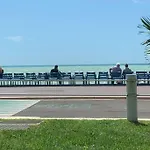 Bel appartement à 100 mètres de la plage