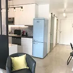 Nice, Grand Studio - Piscine - Terrasse Vue Mer