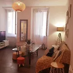 Beautiful Old Town Home - 2 Bedrooms Apartment