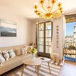 Providence - Elegant F3, Vue Incroyable, Balcon,ascenseur, Wifi Apartment *
