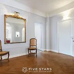 Venus Fshh Apartment *