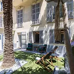 Luxury 3 Bdr Garden & Parking - Angels\' Garden