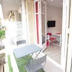 Apartment Red Buffa