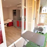 Red Buffa Apartment *
