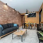 Apartment Feel - Bunico *