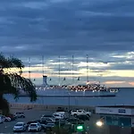 Sea View Nice Port Appartment