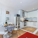 8 Condamine - Stylish In Old Town - 2 Pieces - 300m De La