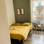 Moderne, 2 Chambres, 6 Couchages, Easy Check-in Apartment