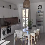 Lina Zoi Apartment Nice