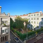 Sunlight Properties - Daffia - Beautifully Renovated Studio, City Pad In Central Nice