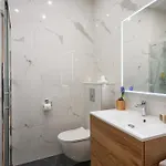 Sunlight - Daffia - Beautifully Renovated Studio, Pad In *