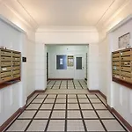 Apartment Sunlight - Daffia - Beautifully Renovated Studio, Pad In