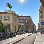 Sunlight Properties - Daffia - Beautifully Renovated Studio, City Pad In Central Nice