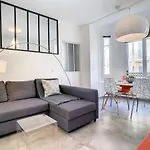 Nestor&Jeeves - Bow Window Buffa - City Center - Very Close Beach