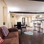 Atypical Cozy 1 Bdr Old Town