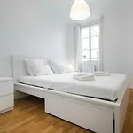 Big White Apartment