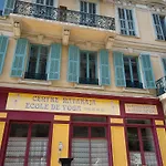 Lusso 5 Beds Central Apartment