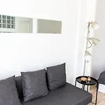 Joli Studio Avec Balcon, Centre Ville
