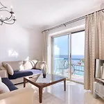 Horizon Blue Lux Apartment
