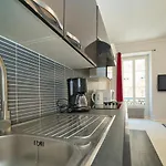 Lusso 5 Beds Apartment *
