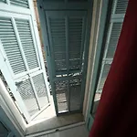 Lusso 5 Beds * Nice