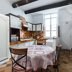 L\'Oustaria 3 Bedrooms Apartment, Old Town