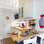 Apartment On Board Captain Nice