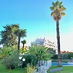 Aparthotel Riviera - Superbe Studio Piscine Et Parking - Fabron - Terrasse De Nicerama