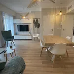 Apartment Reine Marie :top Floor Carre D'or Avec Acces Direct A La