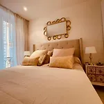 Apartment Renting - Paganini - Spacious - 2 Bedrooms - King Bed - Bathtub - Heart Of Nice