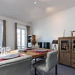 Jean Medecin Av - Large 2 Bdrs Central Ac