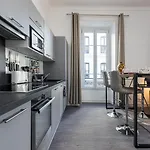 Jean Medecin Av - Large 2 Bdrs Central Ac