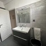 Apartment Gorgeous 2 Bedrooms Nice