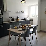 Aux 4 bleutées