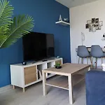 Aux 4 bleutées