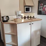 Les Palmiers Apartment *