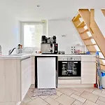 Gold Town Apartment Nice