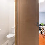 Large 3 Bdr Center Apartment Nice