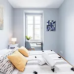 Large 3 Bdr Center Nice