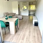 Apartment En Avec Piscine *