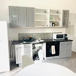 Charmant 4 Pieces A 100 M De La Plage