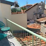 Cozy With Terrace - Old Town Nice