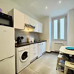 Le Cosy Meyerbeer By Booking Guys